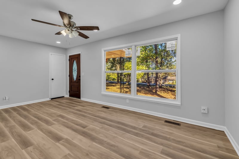 1704 George Thomas Dr, La Vergne, TN 37086