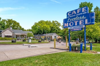 7600 River Fork Dr, Nashville, TN 37221