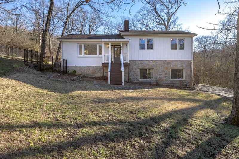 807 Russleo Dr, Nashville, TN 37209