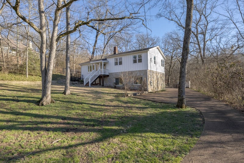 807 Russleo Dr, Nashville, TN 37209