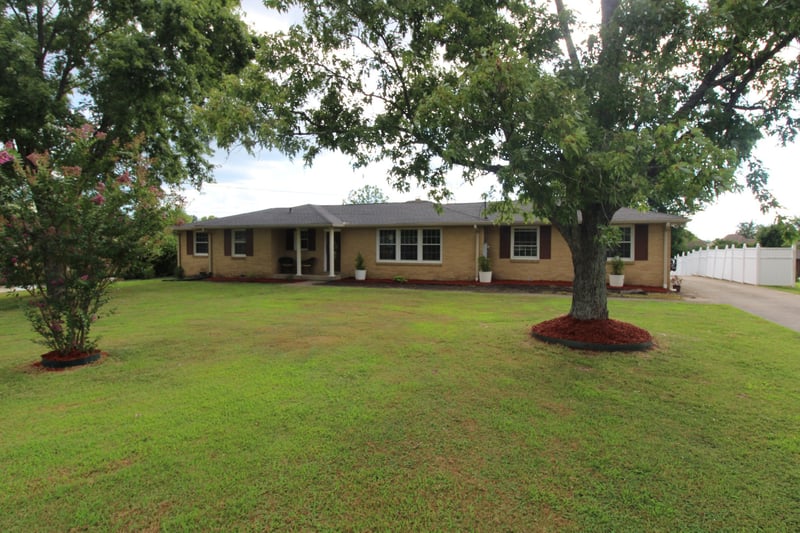 130 Chiroc Rd, Hendersonville, TN 37075