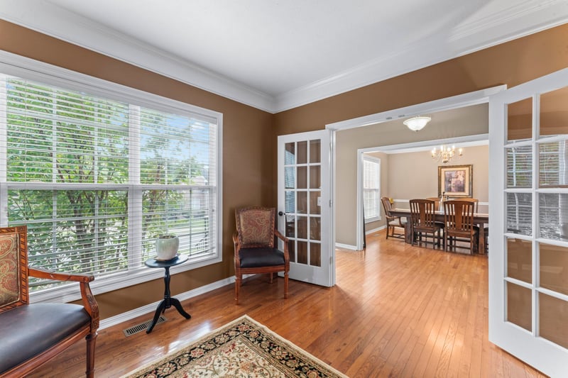 215 Crooked Creek Ln, Hendersonville, TN 37075