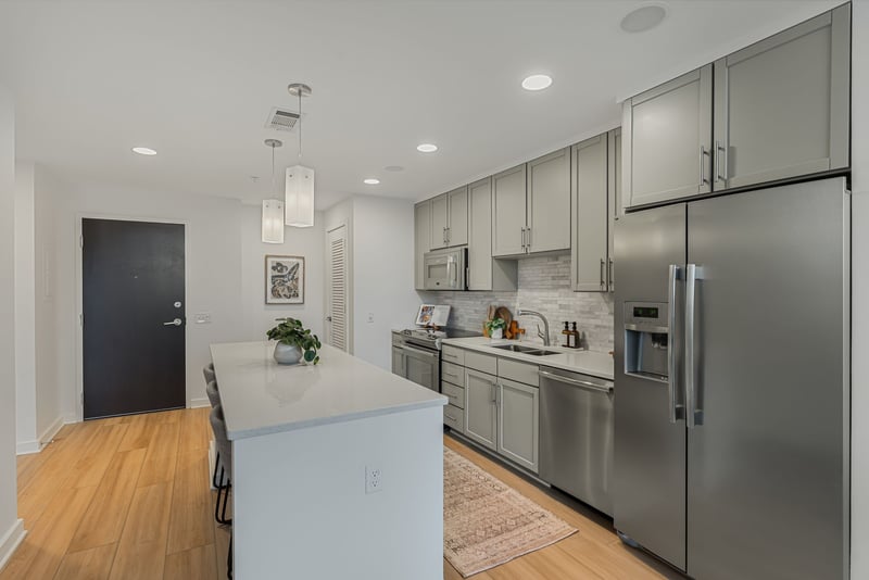 1212 Laurel St #206, Nashville, TN 37203