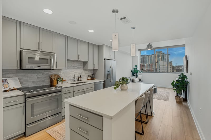 1212 Laurel St #206, Nashville, TN 37203