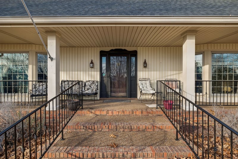 117 Sam Davis Dr, Springfield, TN 37172