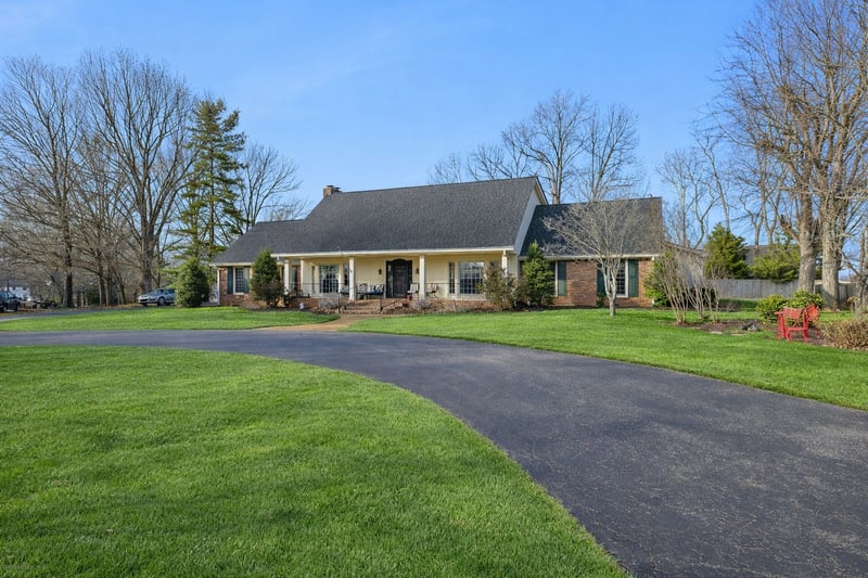 117 Sam Davis Dr, Springfield, TN 37172
