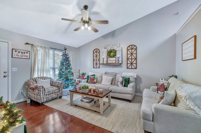 2160 Stoney Meadow Dr, Murfreesboro, TN 37128