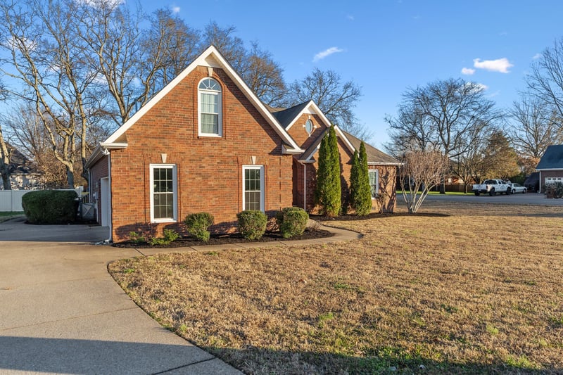 2402 Verona Pl, Murfreesboro, TN 37130