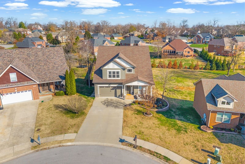 2253 Fairfax Dr, Clarksville, TN 37043