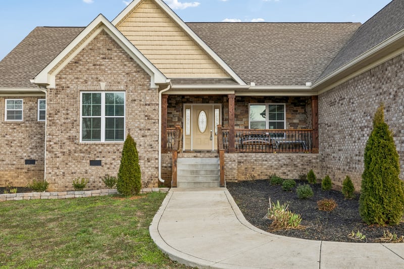 4029 Pleasant Gate Ln, Columbia, TN 38401