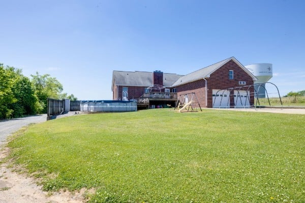 1224 Stop 30 Rd, Hendersonville, TN 37075