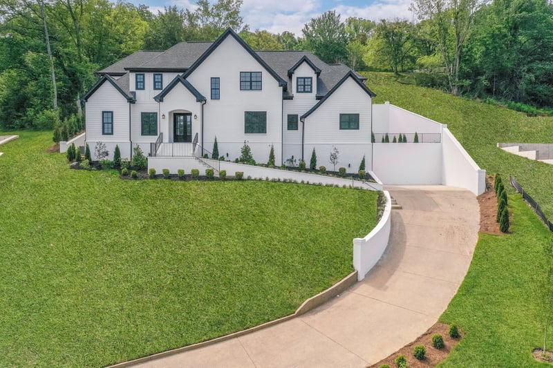 3004 Strickland Dr, Nashville, TN 37221