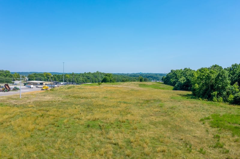 Highway 41 , Springfield, TN 37172