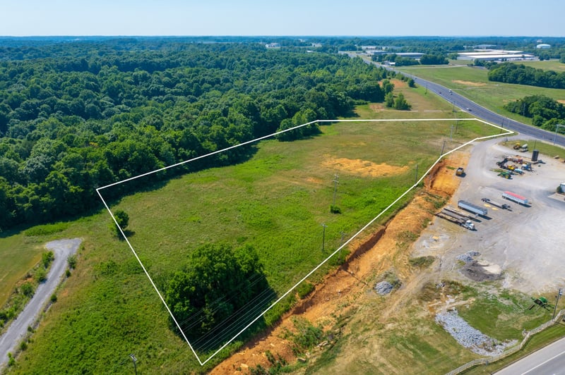 Highway 41 , Springfield, TN 37172