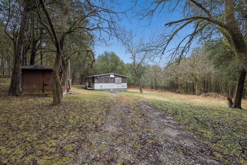 165 Holmes Gap Rd, Brush Creek, TN 38547
