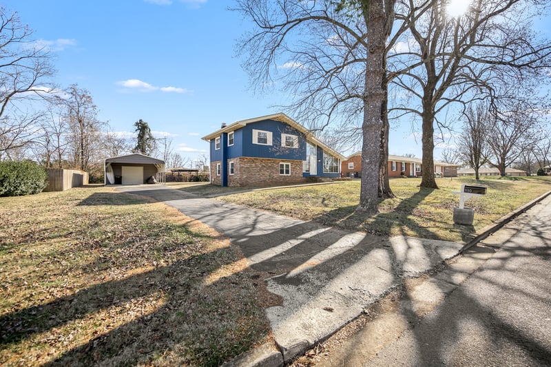 1110 Trinity Dr, Murfreesboro, TN 37129