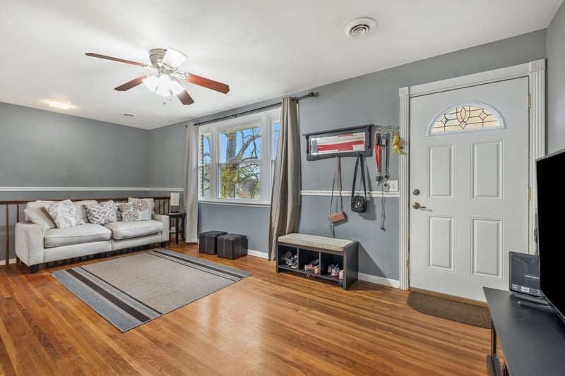 200 Bonnaoaks Dr, Hermitage, TN 37076