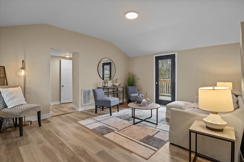 370 Main St, White Bluff, TN 37187