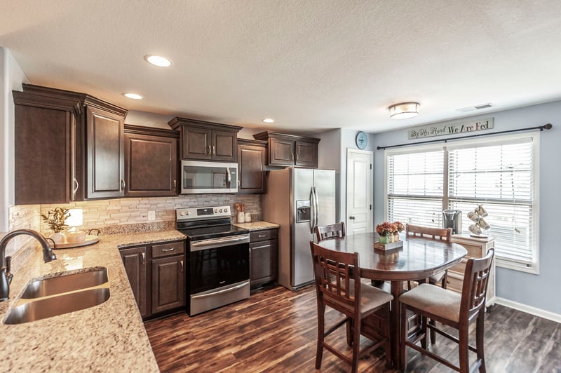 135 Irish Oaks Dr, Portland, TN 37148