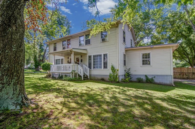 1401 8th St, Old Hickory, TN 37138