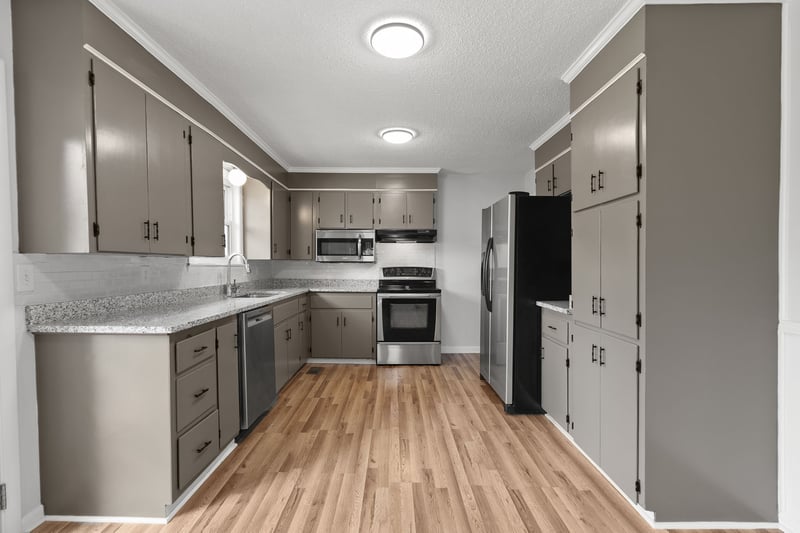 1035 New Deal Potts Rd, Cottontown, TN 37048