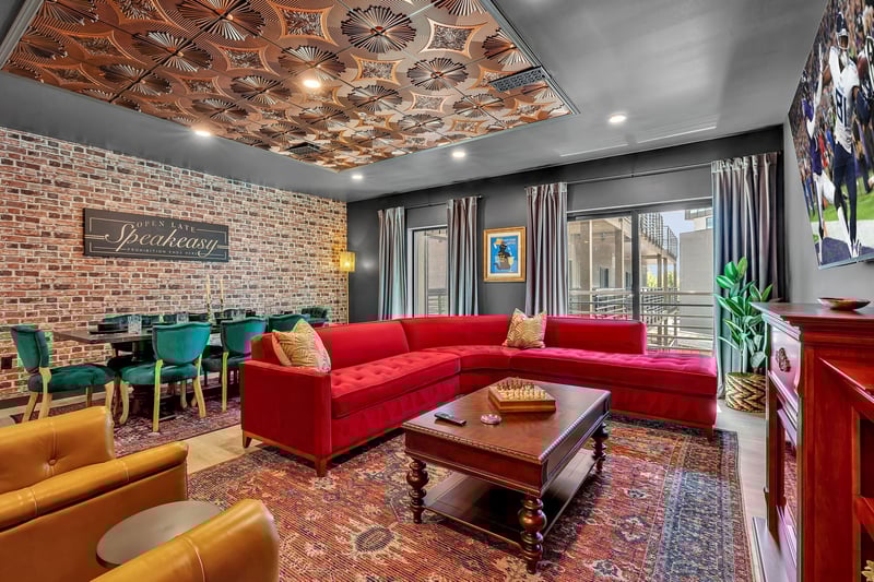 635 7th Ave #504, Nashville, TN 37203