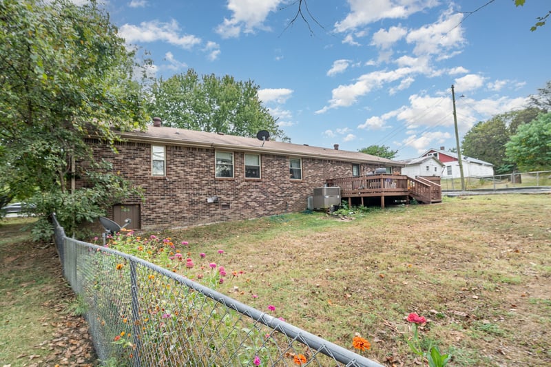 2813 Hwy 31 W, White House, TN 37188