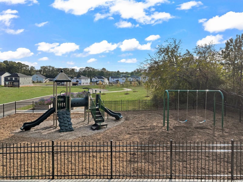 2951 Sharpstone Dr, Columbia, TN 38401