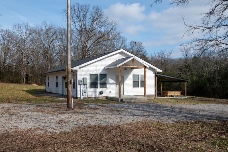 2450 Highway 231 , Castalian Springs, TN 37031