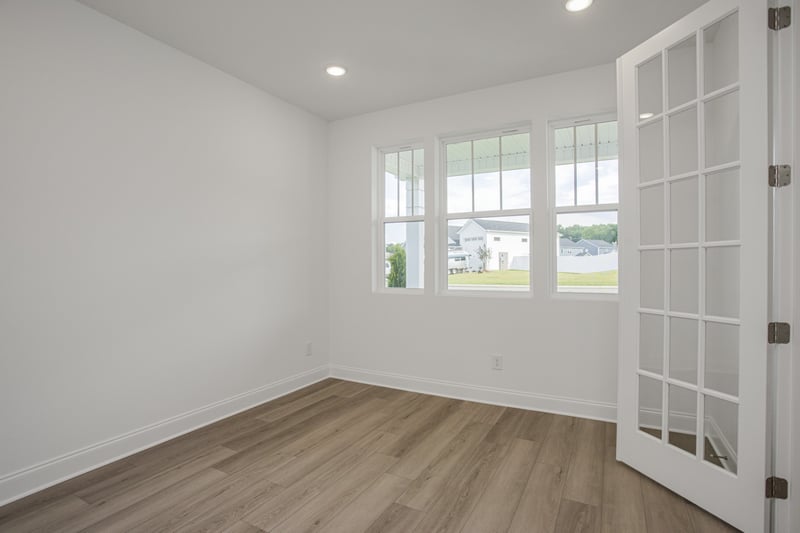 2320 Williamsport Ldg, Columbia, TN 38401