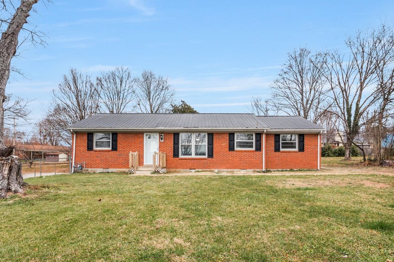 120 Pleasant Dr, Columbia, TN 38401