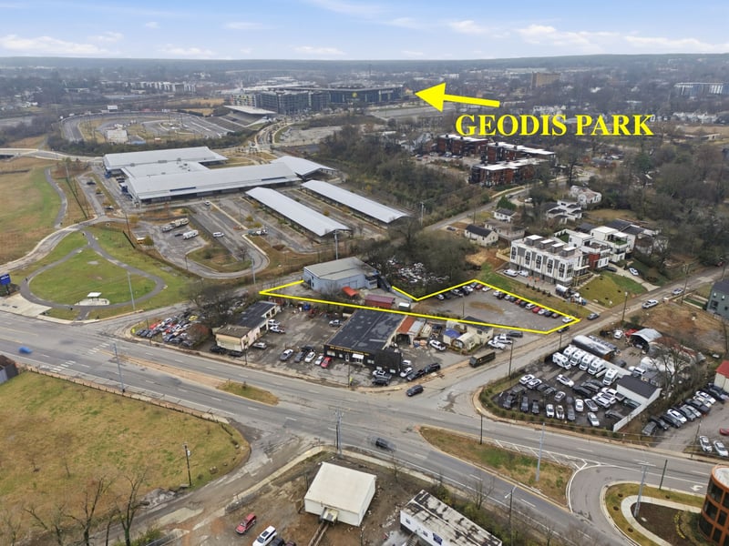 404 Wingrove St, Nashville, TN 37203