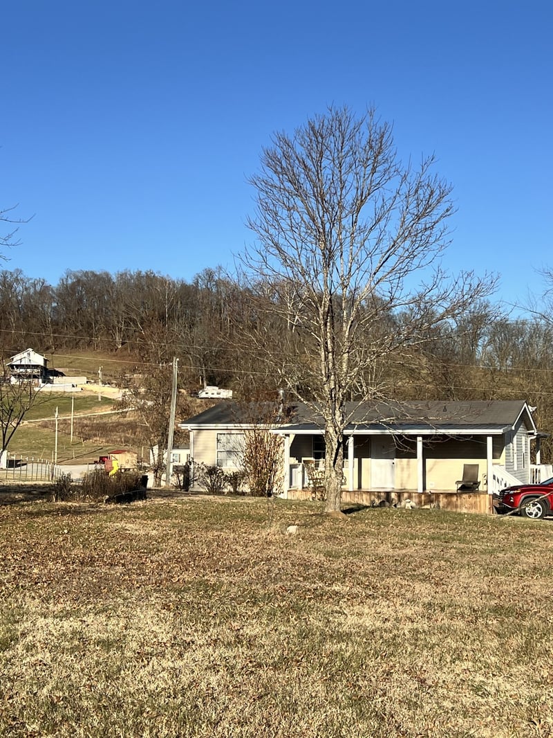 1850 Theta Pike, Columbia, TN 38401