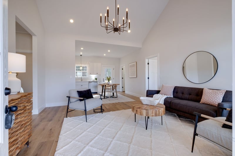 1286 Old County House Rd, Charlotte, TN 37036