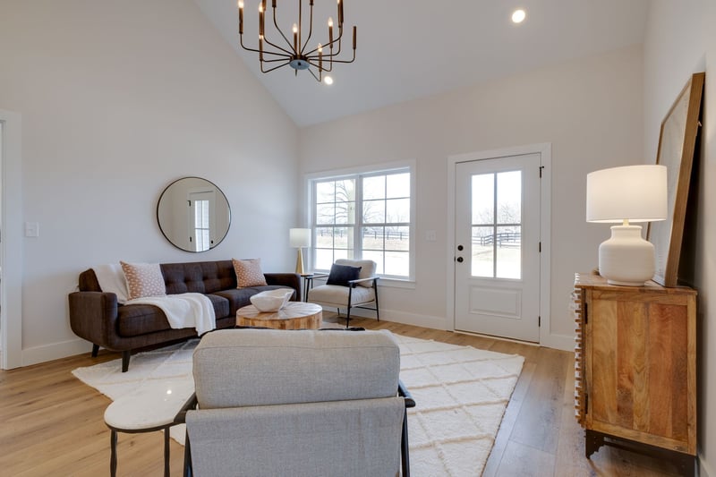 1286 Old County House Rd, Charlotte, TN 37036