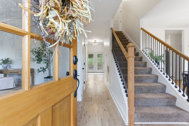 1074 Talon Dr, Columbia, TN 38401