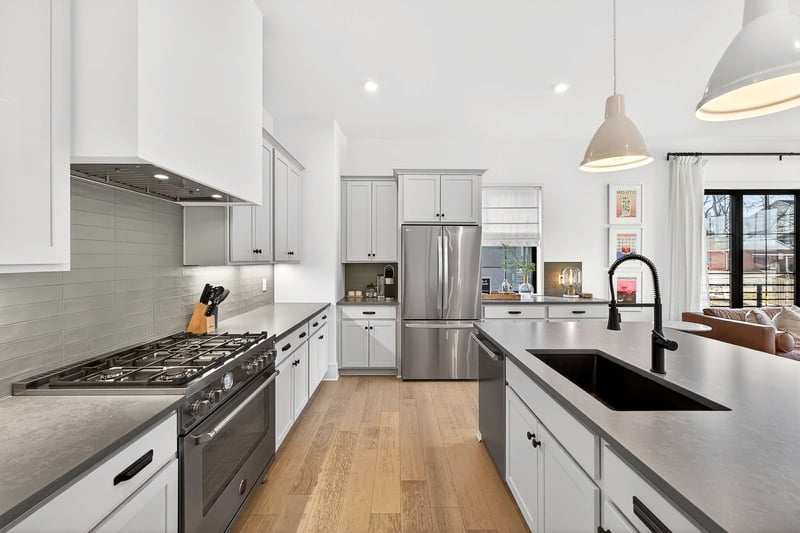 1218 Pillow St, Nashville, TN 37203