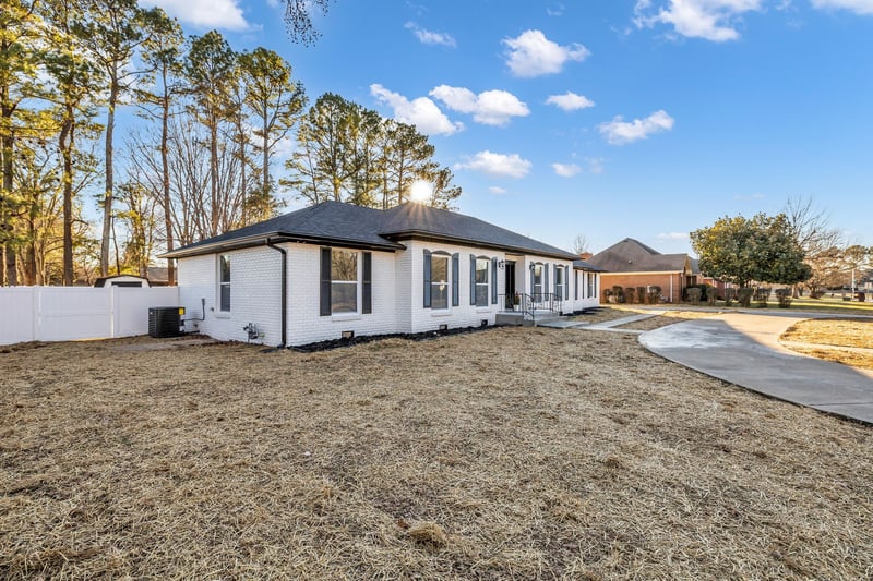 1819 Haynes Dr, Murfreesboro, TN 37129