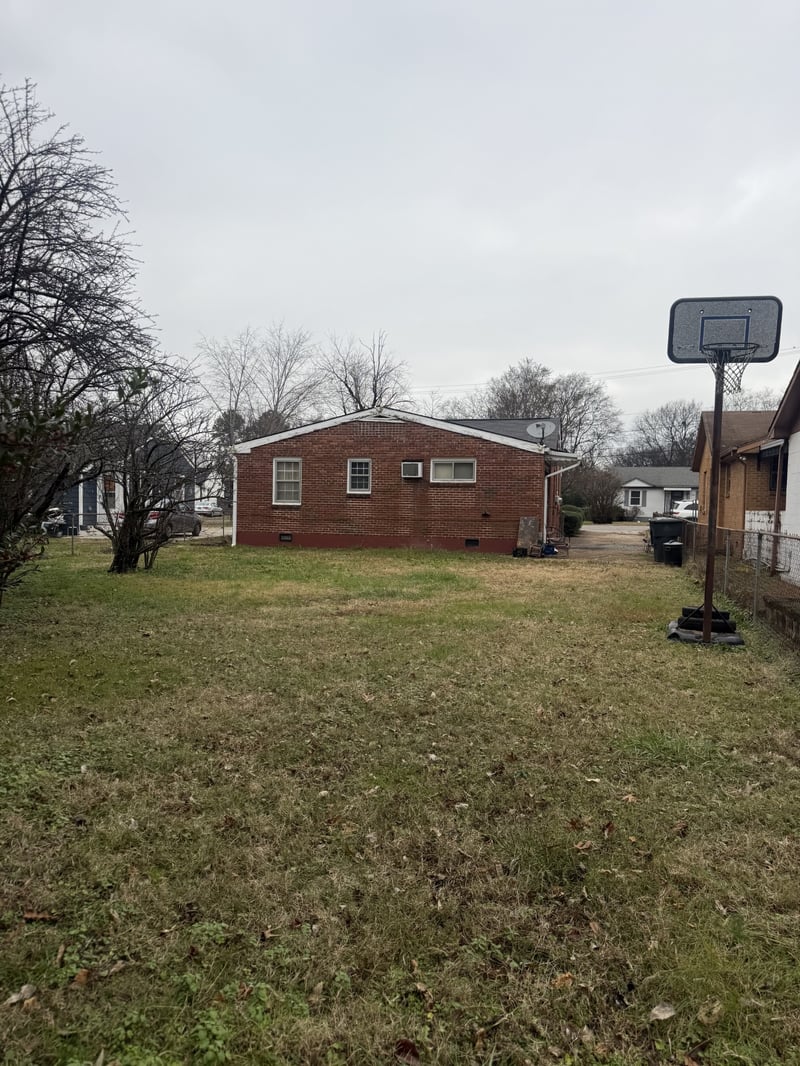 2713 Aspen Dr, Nashville, TN 37208