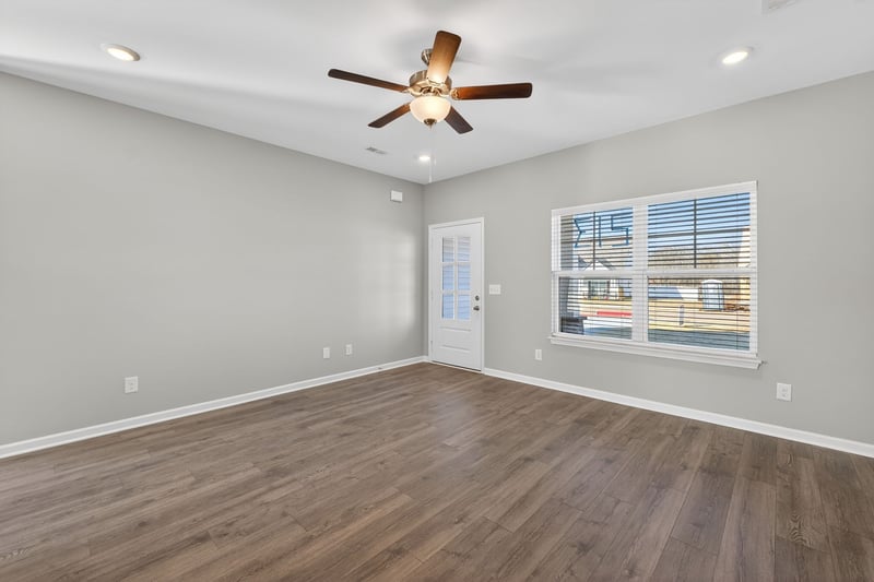 1119 Bluecreek Cir, Murfreesboro, TN 37129