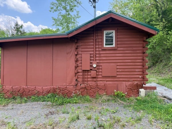 221 Friendship Hollow Rd, Pleasant Shade, TN 37145