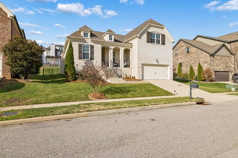 2645 Paddock Park Dr, Thompsons Station, TN 37179