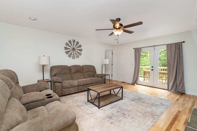 1462 Peter Pond Rd, Ashland City, TN 37015