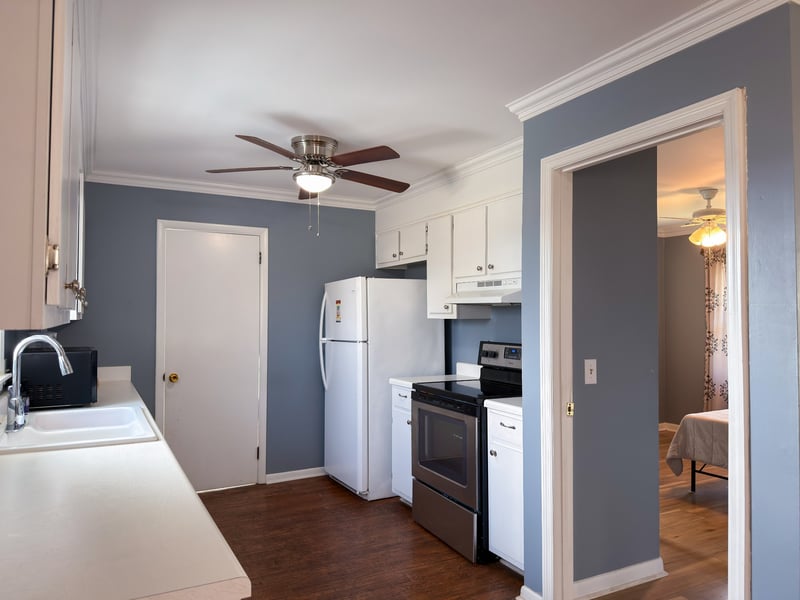 102 Edgewood Ave, Mount Pleasant, TN 38474