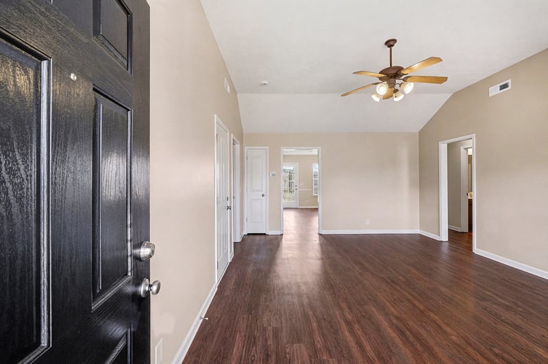 1228 Shannon Ln, La Vergne, TN 37086