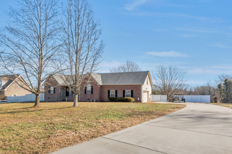 3729 Calista Rd, Cross Plains, TN 37049