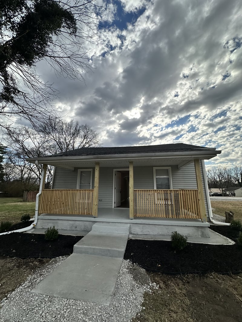 203 Coles Ferry Rd, Gallatin, TN 37066