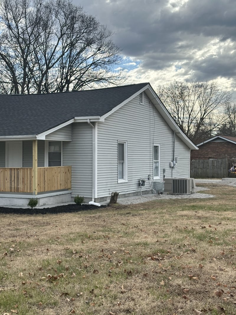 203 Coles Ferry Rd, Gallatin, TN 37066