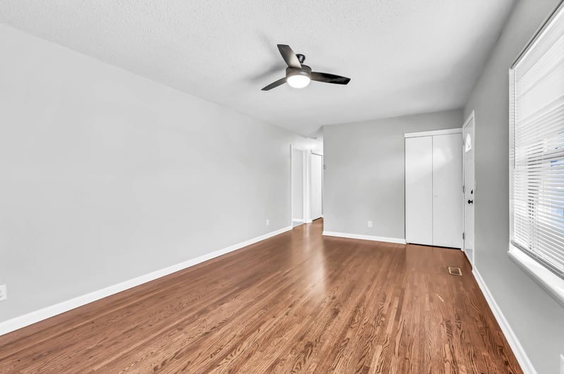 805 8th Ave, Springfield, TN 37172