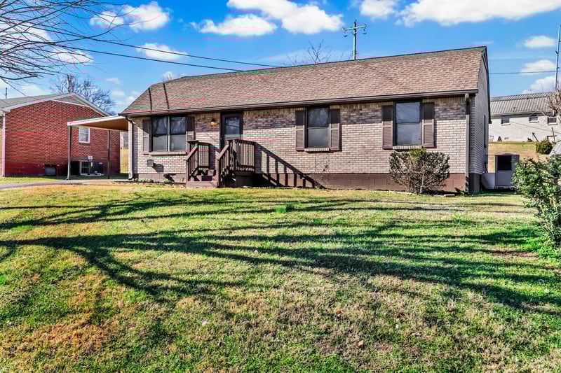 805 8th Ave, Springfield, TN 37172